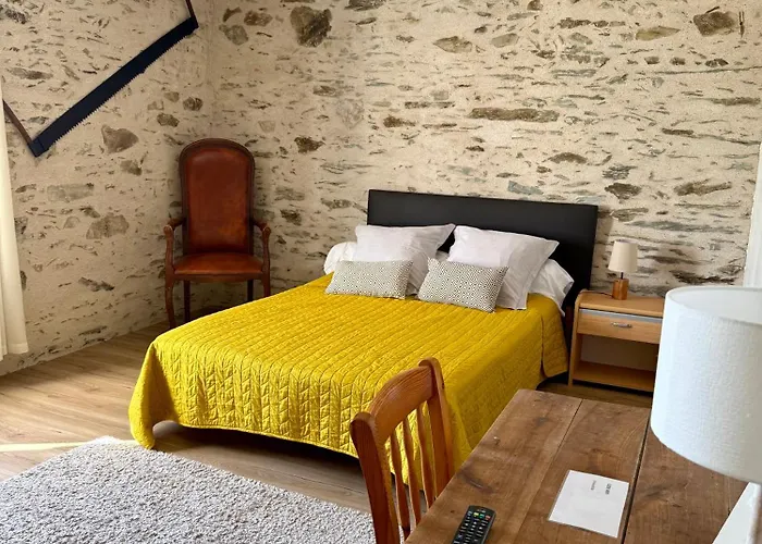 Konukevi D'hotes La Jonchere 3*